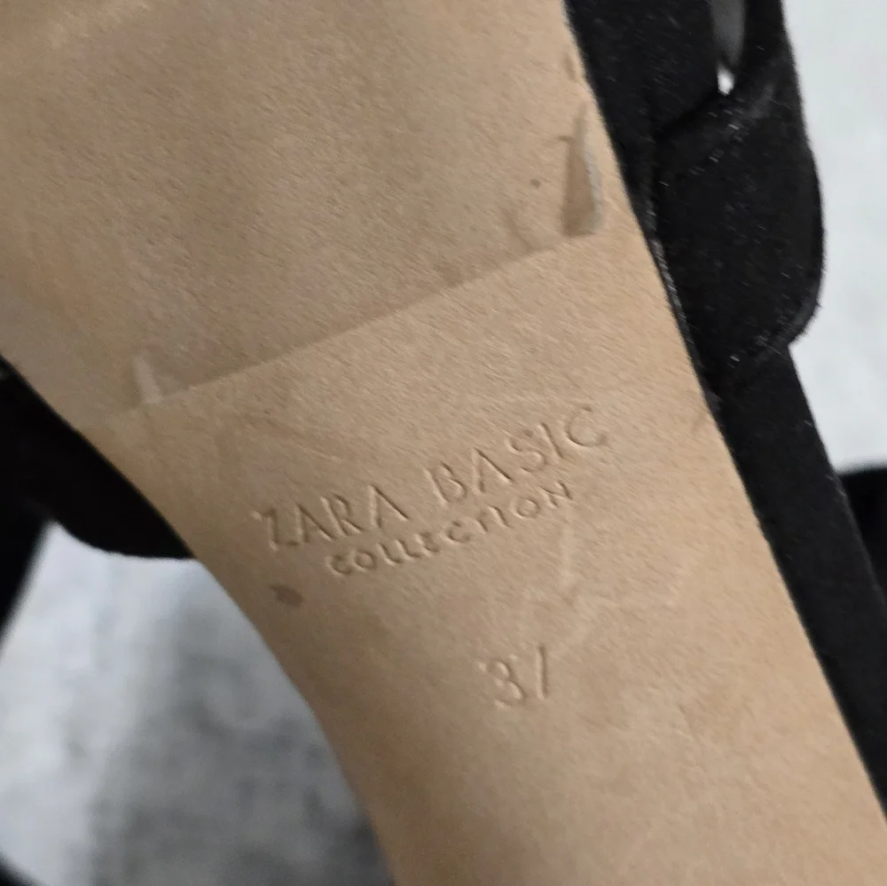 Zara black suede high heeled sandals size 37 - Picture 8 of 10